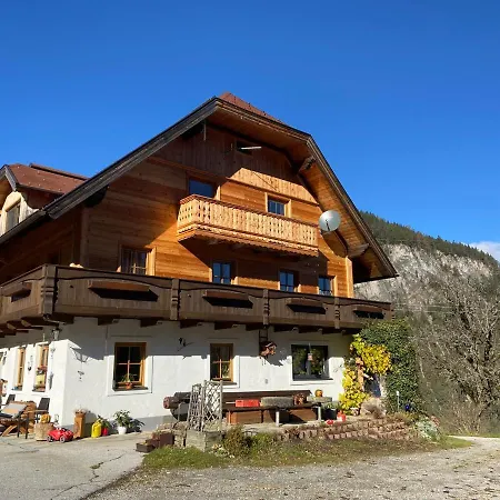 Reiterhof Familie Laubichler Alojamento de Acomodação e Pequeno-almoço